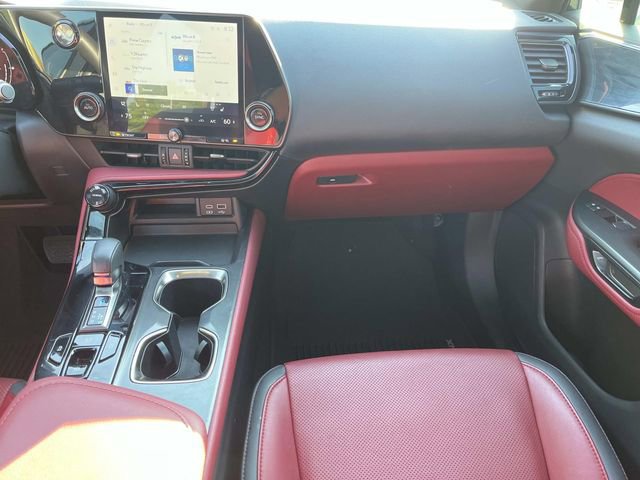 Used 2024 Lexus NX 250 FWD w/ Towing Package (2000 Lbs) image 13