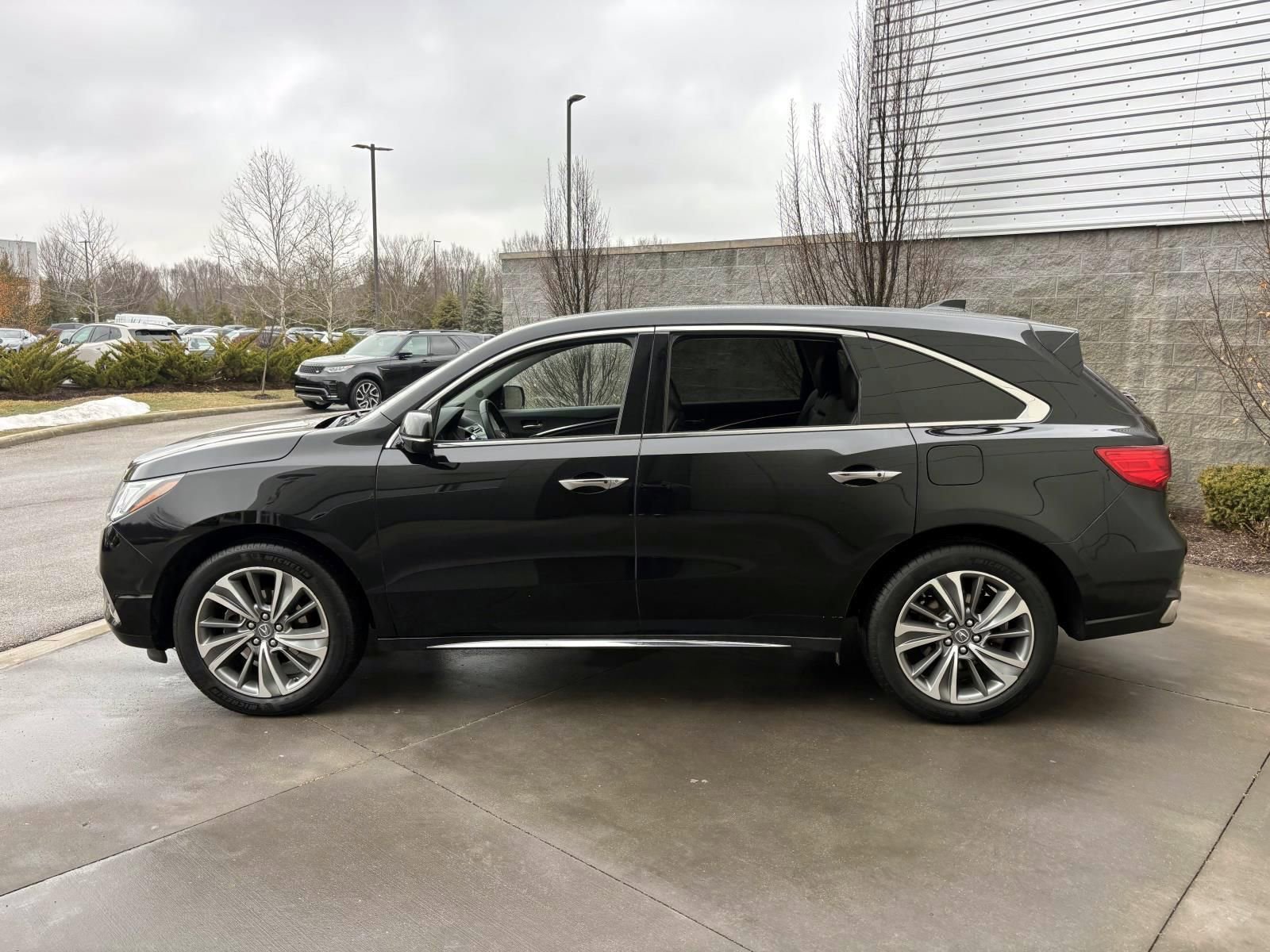 Used 2017 Acura MDX SH-AWD w/ Technology Package image 4