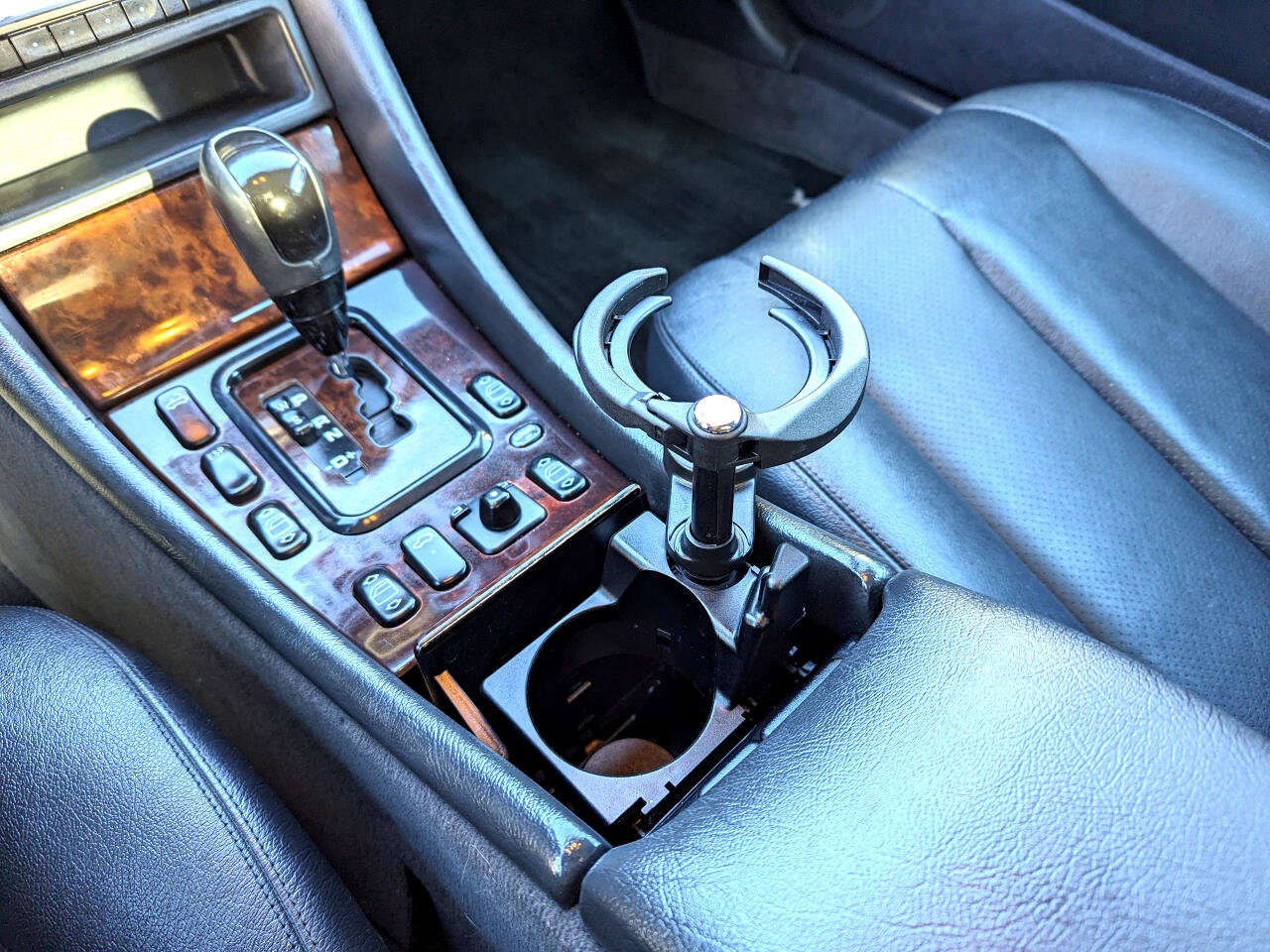 Used 2002 Mercedes-Benz CLK 320 2dr Cabriolet 3.2L image 26