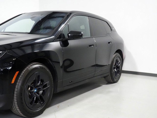 Used 2024 BMW iX xDrive50 w/ Premium Package image 73