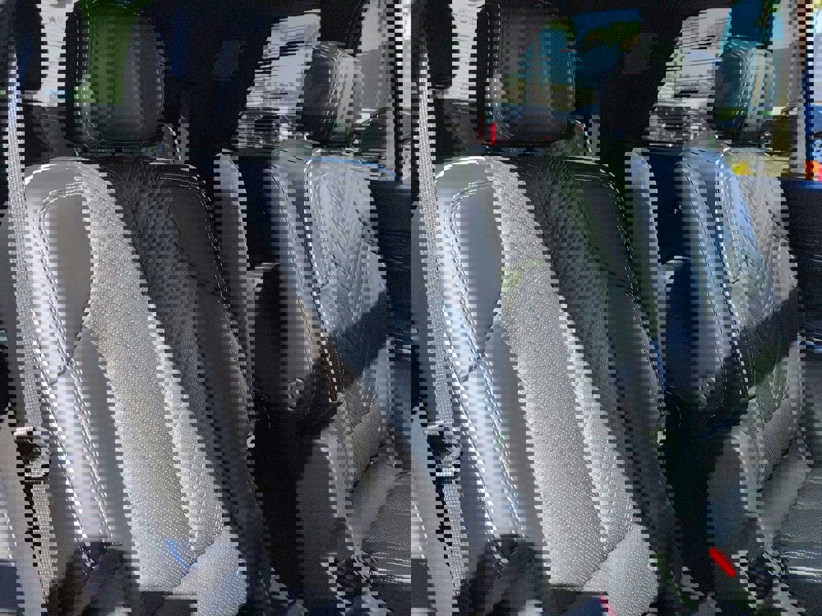 New 2026 Cadillac Vistiq Platinum image 27