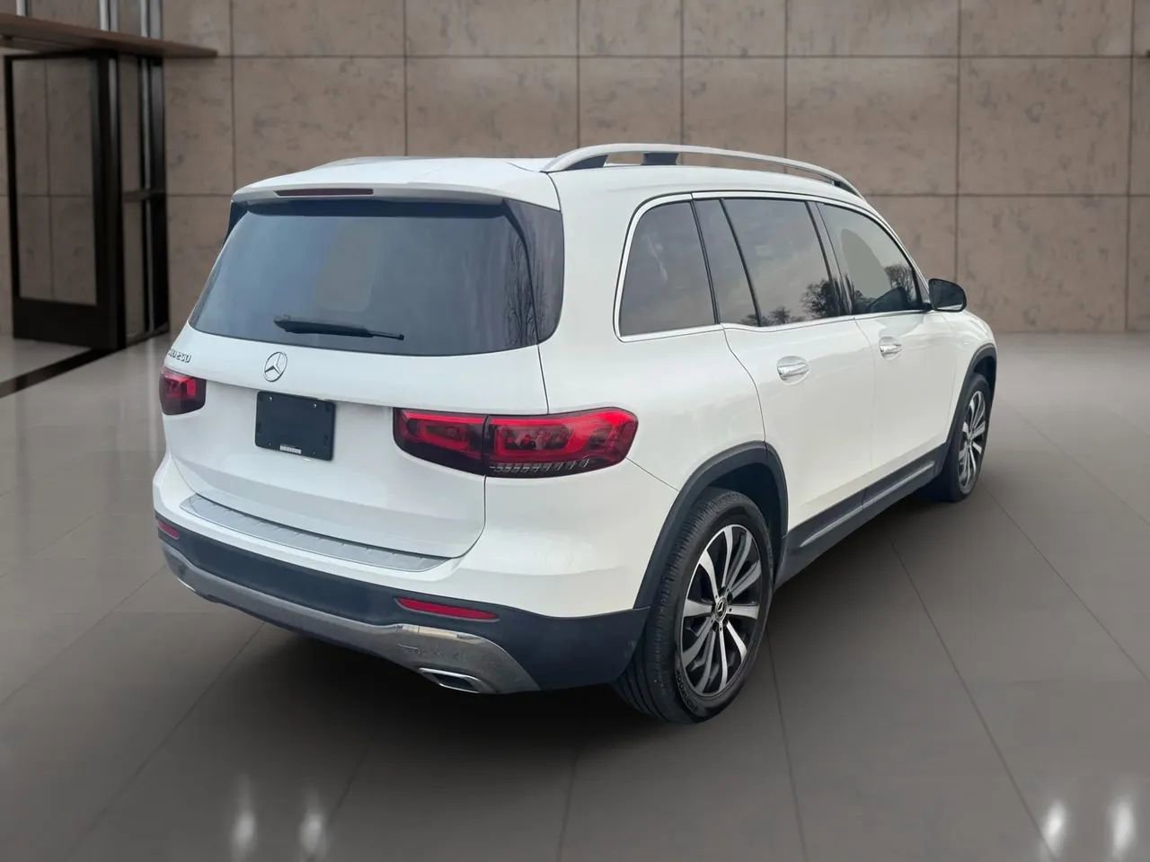 Used 2020 Mercedes-Benz GLB 250 image 7
