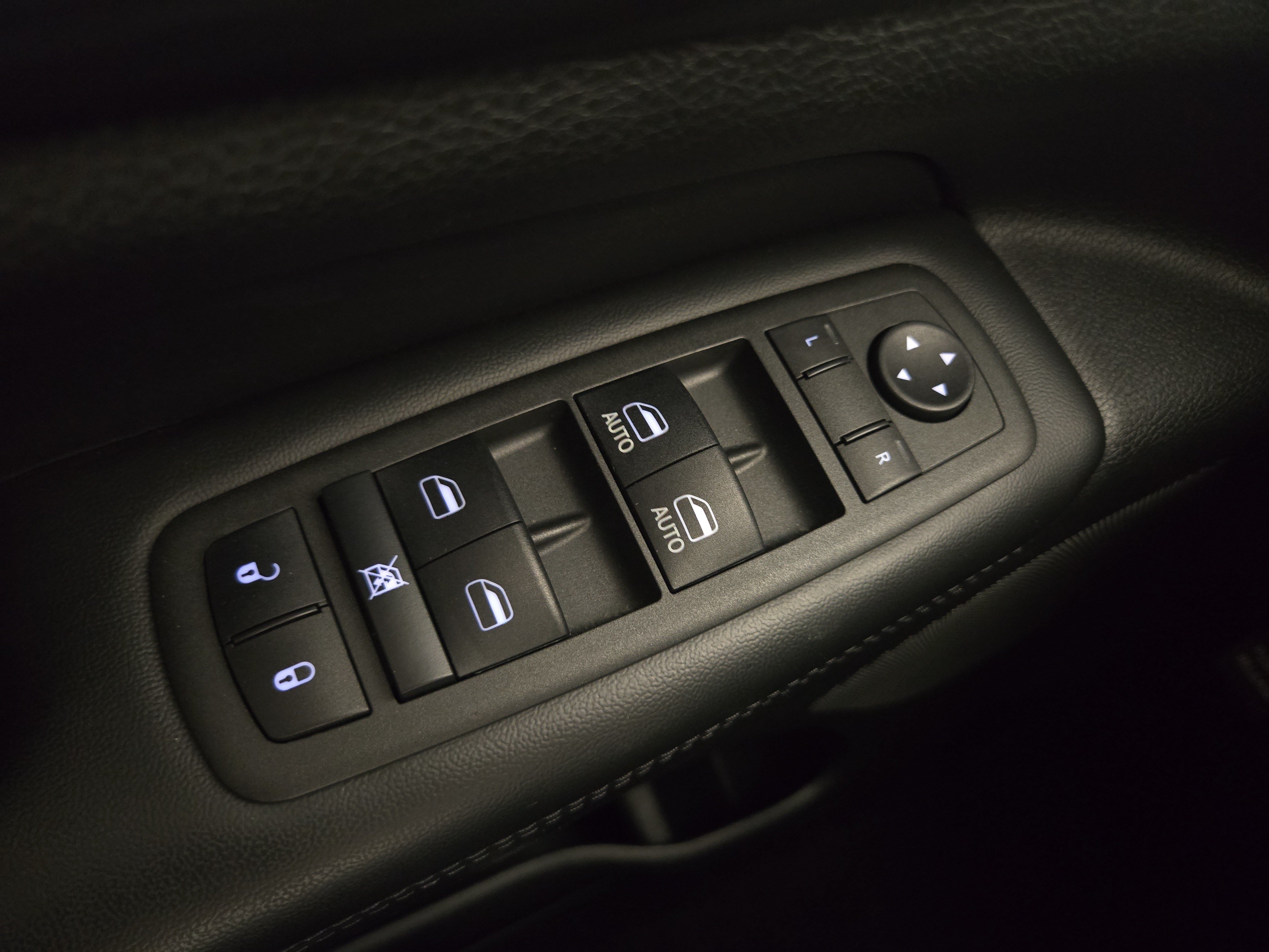 Used 2022 Jeep Grand Cherokee Laredo X AWD/4WD image 27