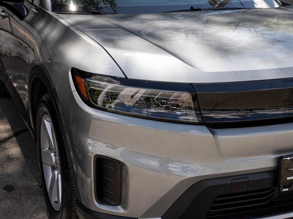 Used 2025 Honda Prologue EX image 33