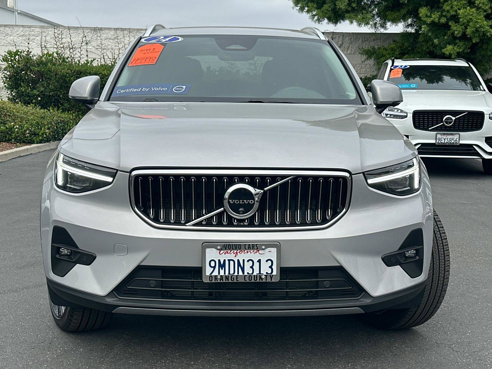 Certified 2024 Volvo XC40 B5 Ultimate w/ Climate Package image 2