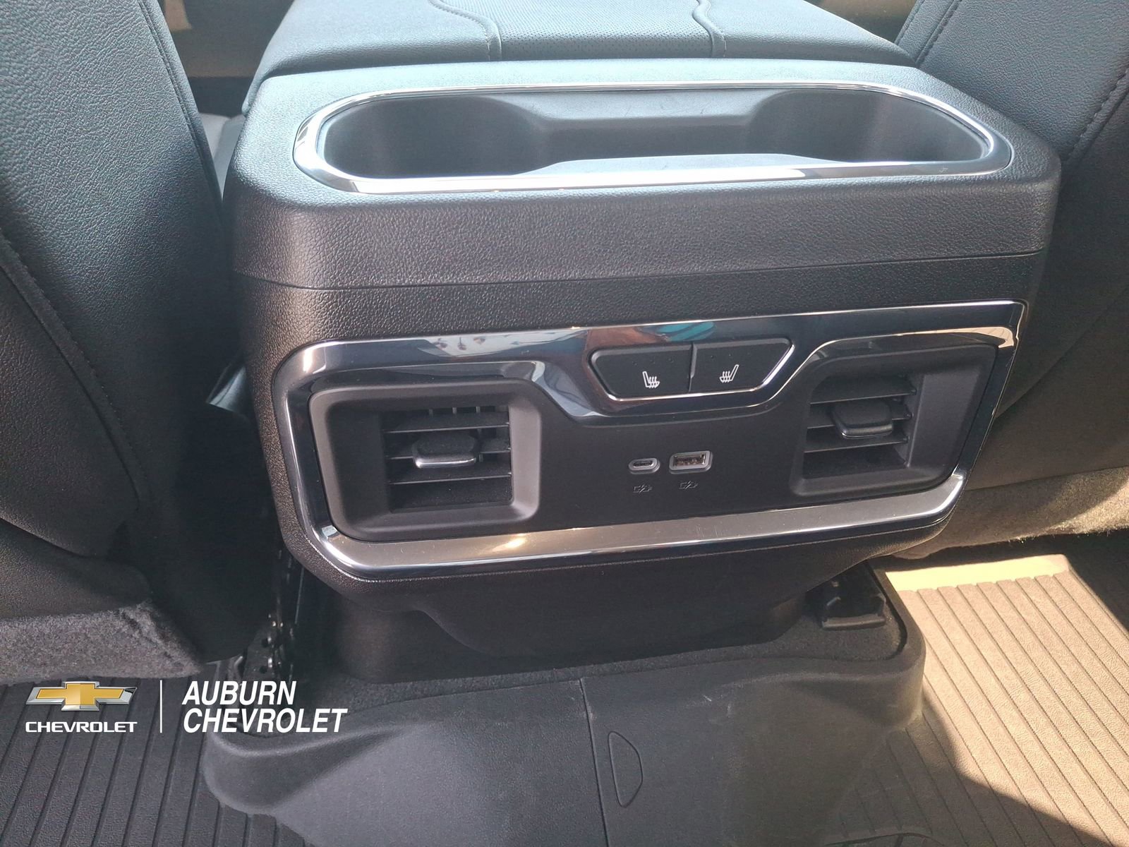 Certified 2024 Chevrolet Silverado 1500 LTZ AWD/4WD image 12