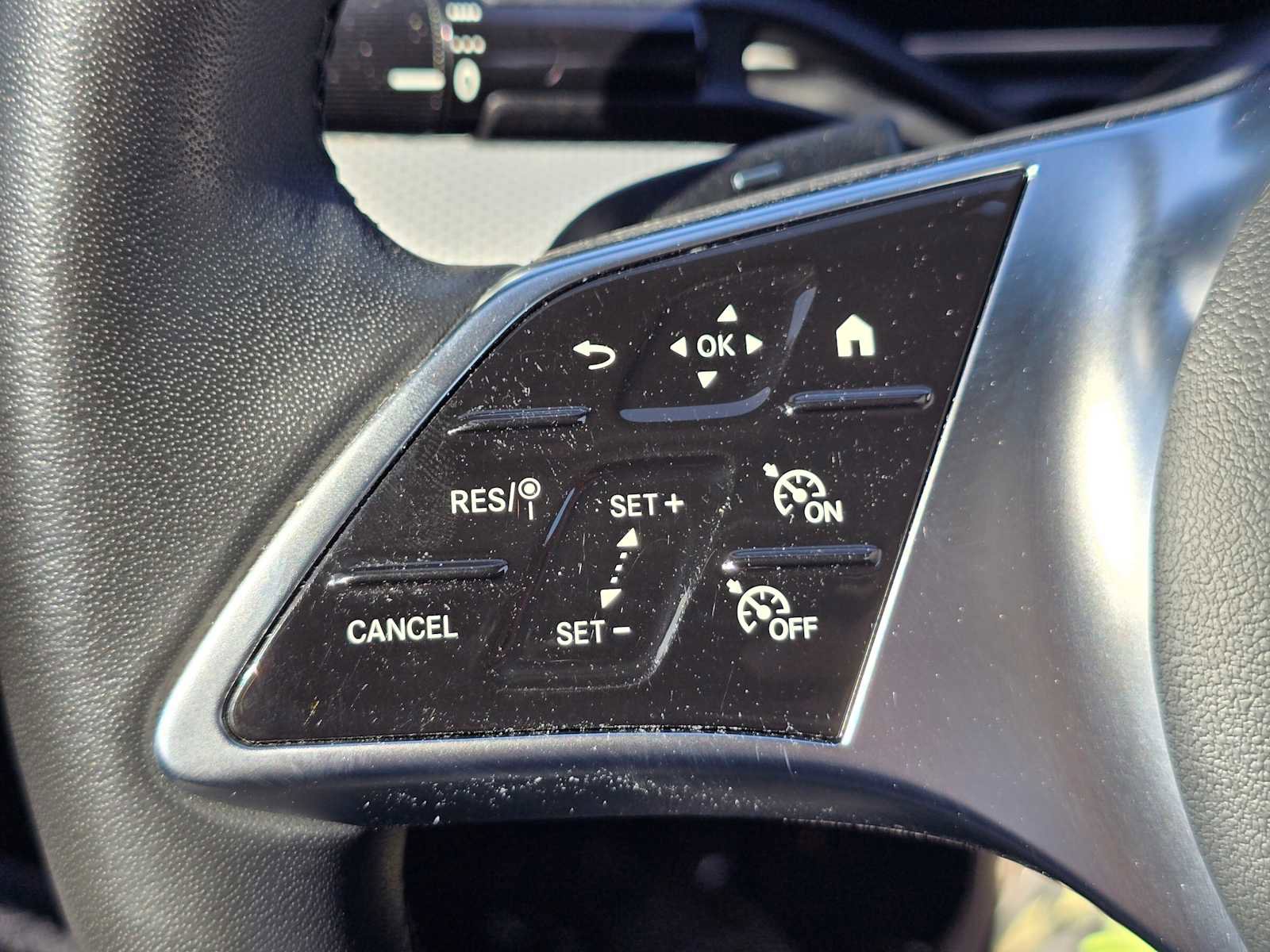 Used 2025 Mercedes-Benz CLE 300 4MATIC Cabriolet image 29