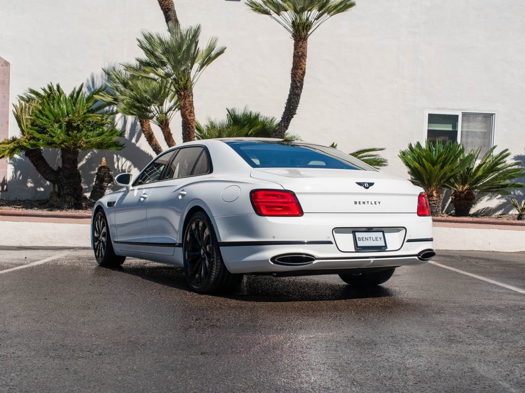 New 2026 Bentley Flying Spur Plug-In Hybrid AWD/4WD image 3