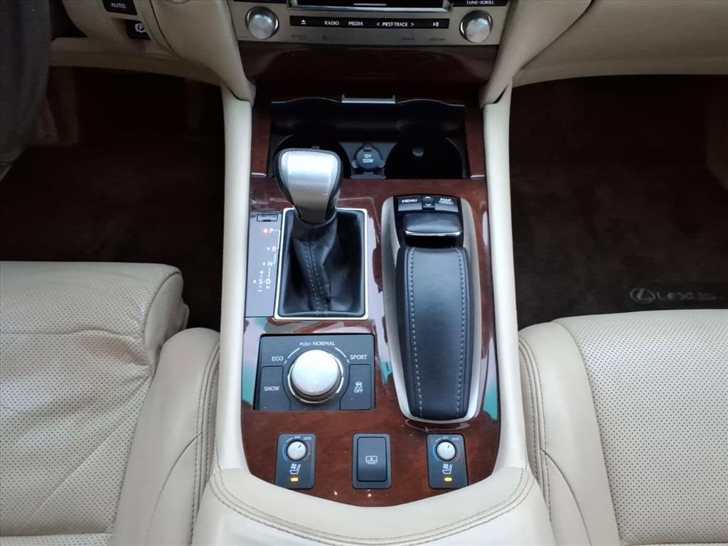 Used 2014 Lexus LS 460 w/ Comfort Package image 24