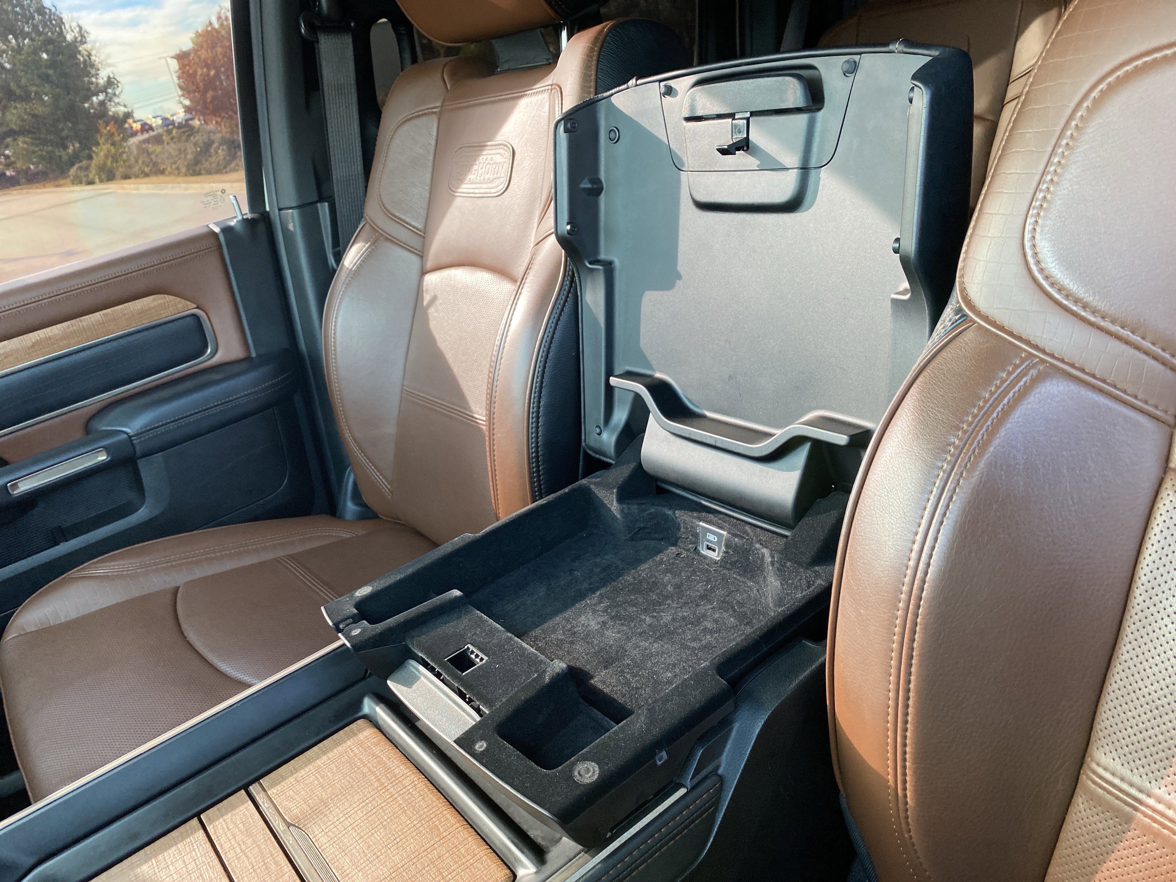 Used 2022 RAM 3500 Limited w/ Max Tow Package image 38