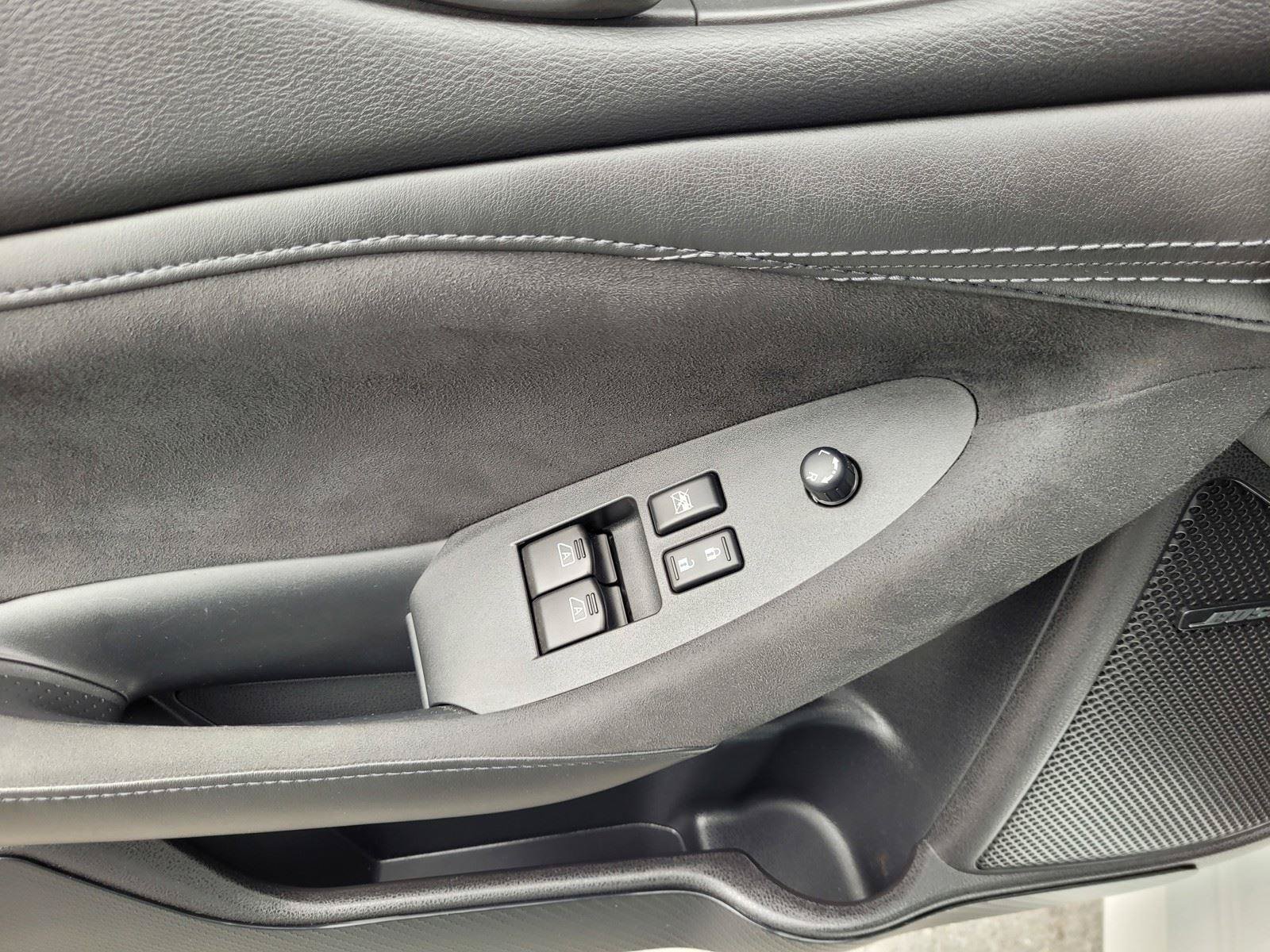 Used 2023 Nissan Z w/ Floor Mat Package (L93) RWD image 21