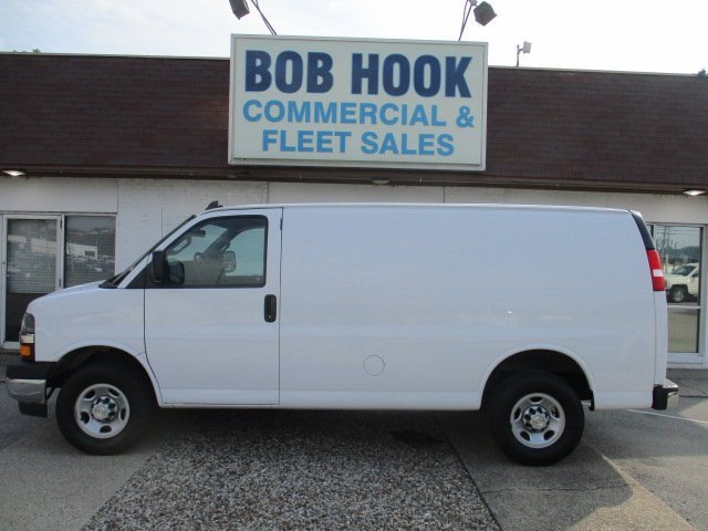 Used 2022 Chevrolet Express 2500 w/ Driver Convenience Package image 28