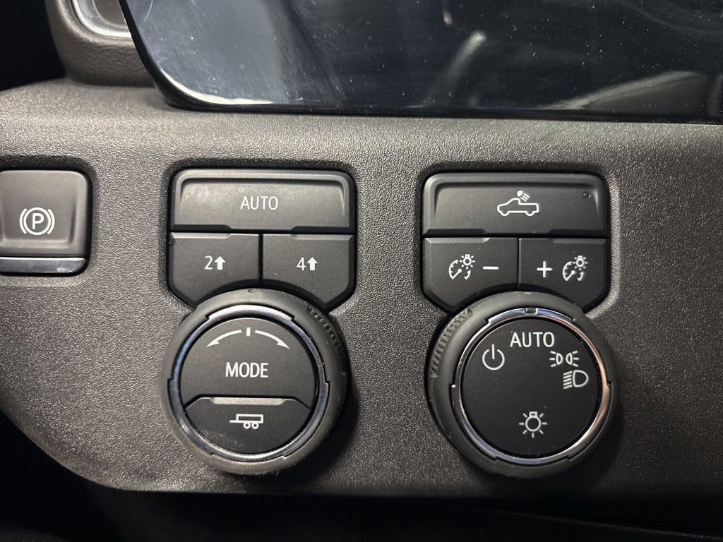 Certified 2024 Chevrolet Silverado 1500 LT AWD/4WD image 24