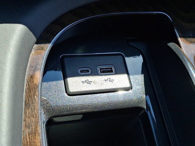 Certified 2023 Cadillac Escalade Sport Platinum w/ LPO, Floor Liner Package AWD/4WD image 28