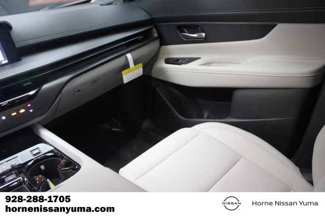 Certified 2025 Nissan Murano SV image 11