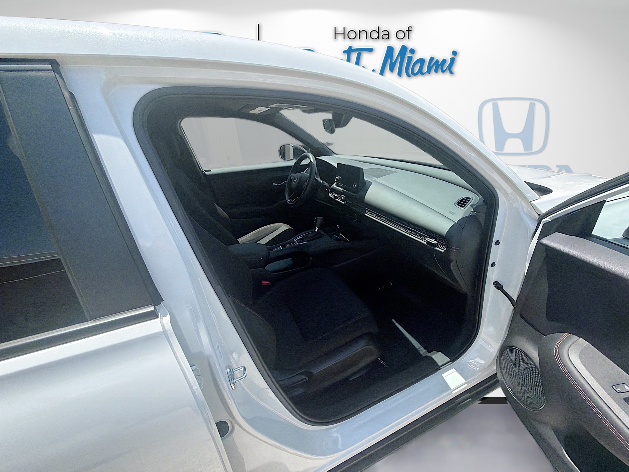 Certified 2024 Honda HR-V Sport image 30