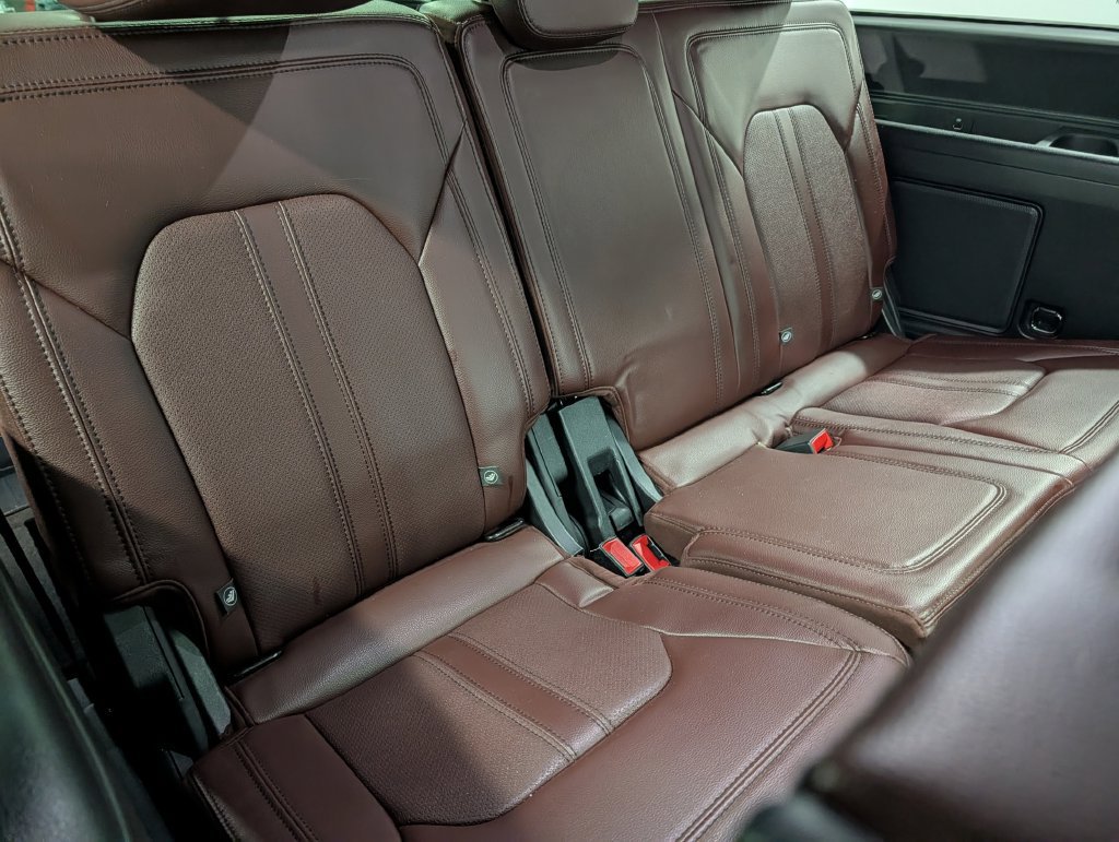 Used 2022 Ford Expedition Limited AWD/4WD image 27