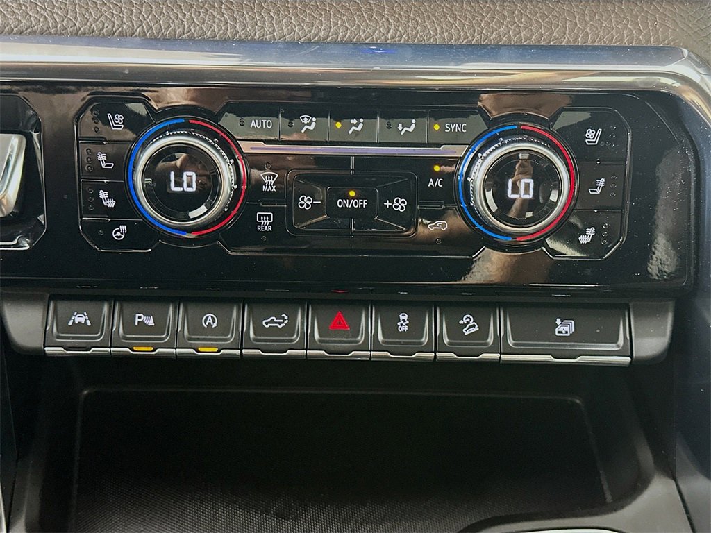 Used 2024 GMC Sierra 1500 Denali w/ Technology Package image 18