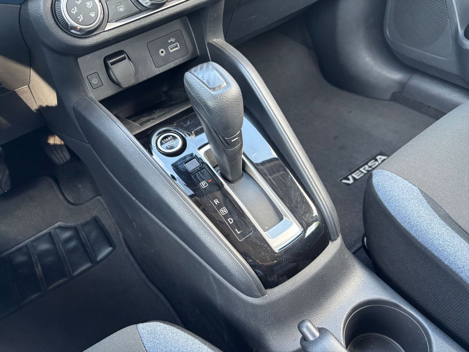 Used 2025 Nissan Versa SV image 41