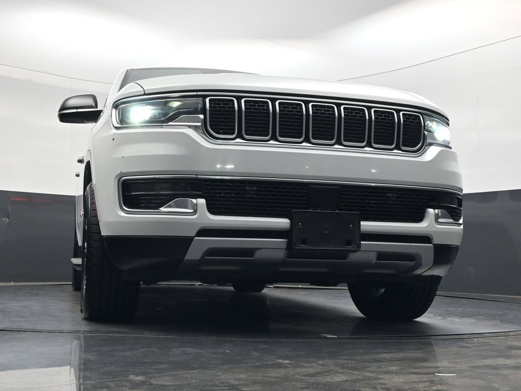 Used 2024 Jeep Wagoneer Series II AWD/4WD image 44