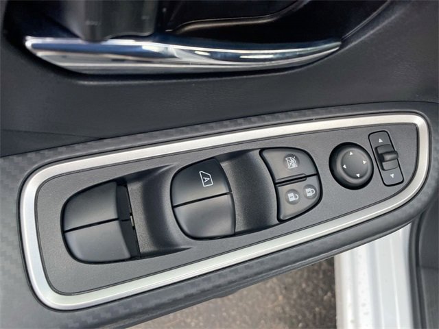New 2025 Nissan Versa SR image 20