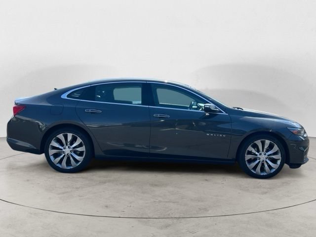 Used 2017 Chevrolet Malibu Premier w/ Premier Sun and Wheel Package FWD image 4