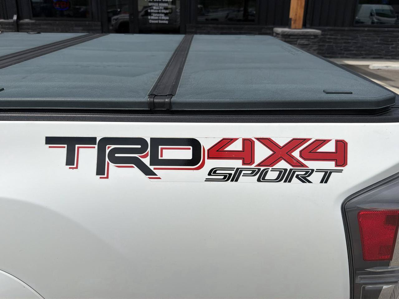 Used 2020 Toyota Tacoma TRD Sport AWD/4WD image 20