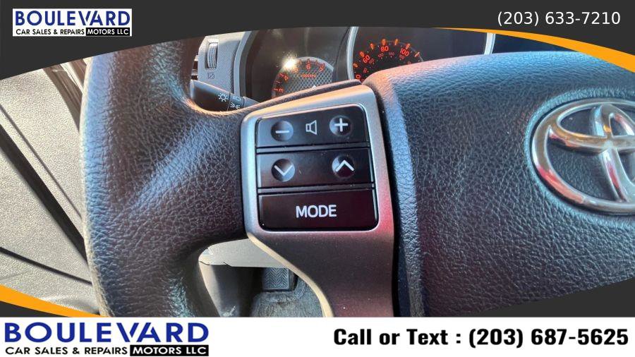 Used 2010 Toyota 4Runner SR5 AWD/4WD image 23