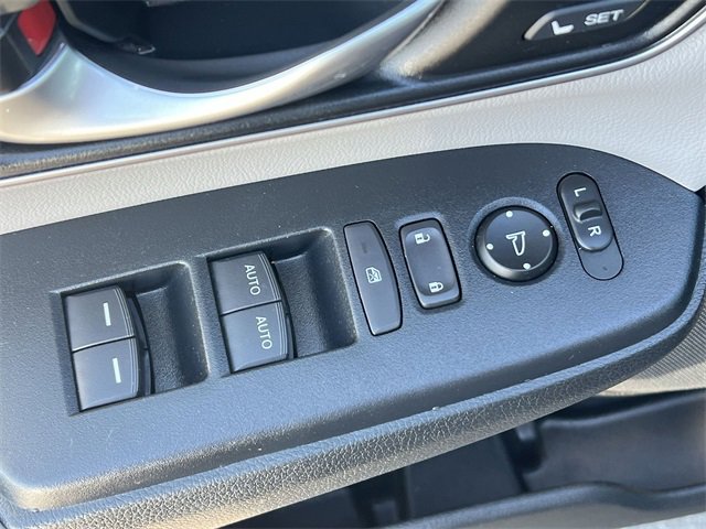 Used 2018 Honda CR-V Touring image 26