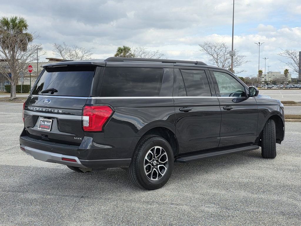 Used 2024 Ford Expedition Max XLT image 5