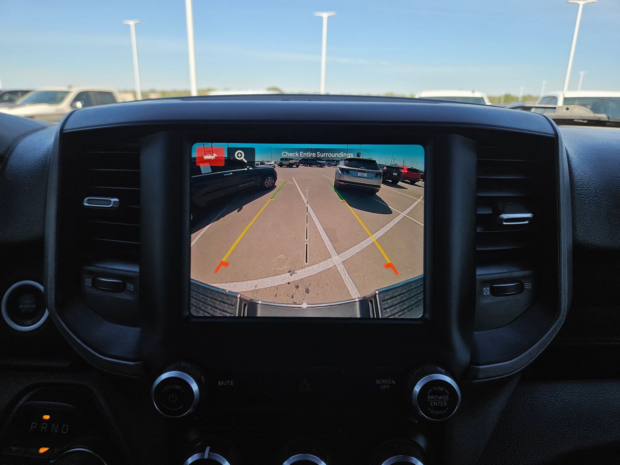 Used 2024 RAM 2500 Tradesman w/ Chrome Appearance Group image 18