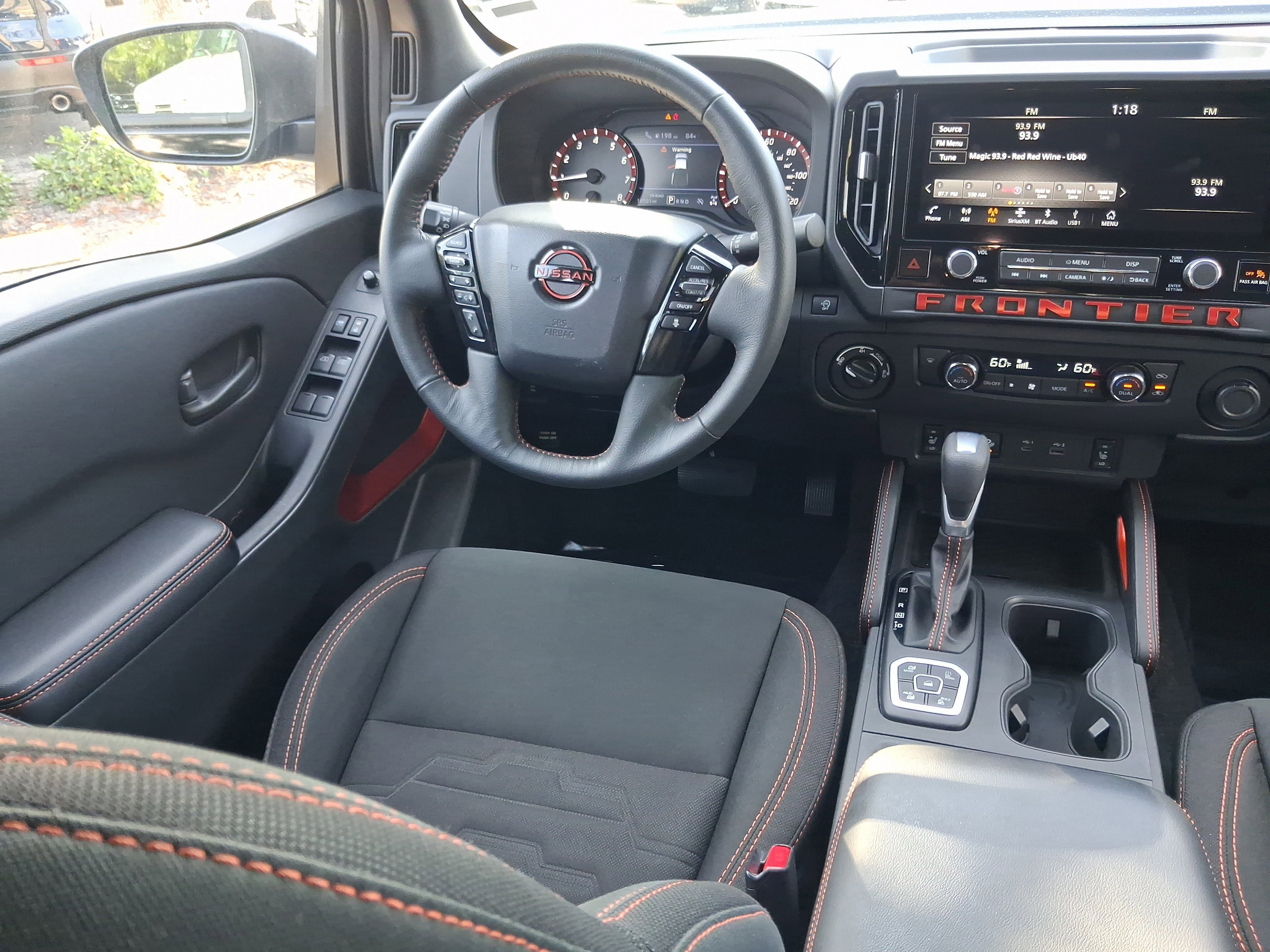 Used 2026 Nissan Frontier PRO-4X AWD/4WD image 8