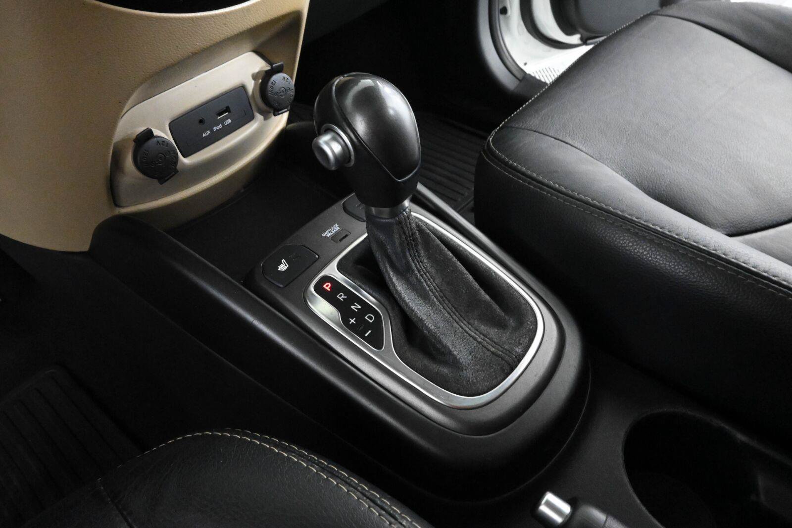 Used 2013 Kia Soul ! w/ Premium Pkg FWD image 31