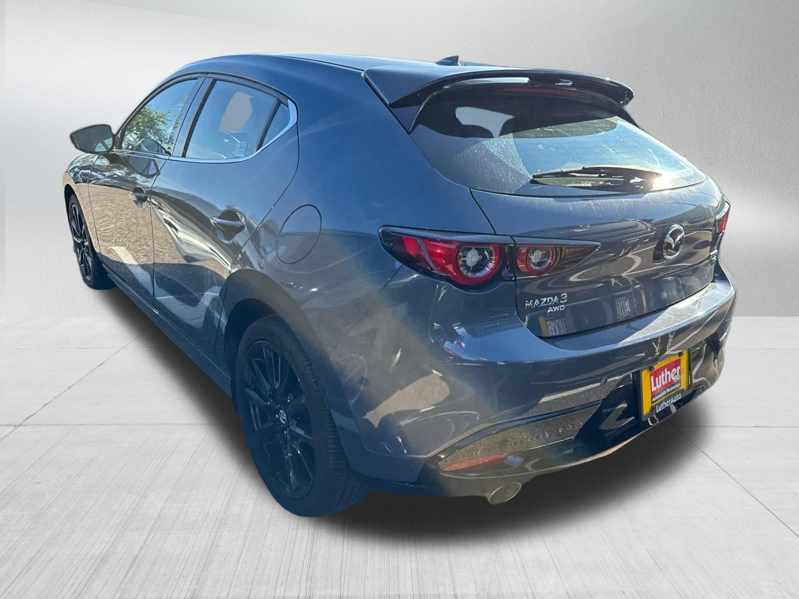 Used 2024 MAZDA MAZDA3 Hatchback w/Premium Plus Pkg AWD/4WD image 5