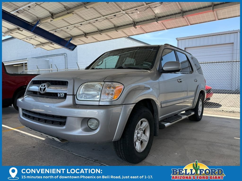 Used 2005 Toyota Sequoia SR5 image 2