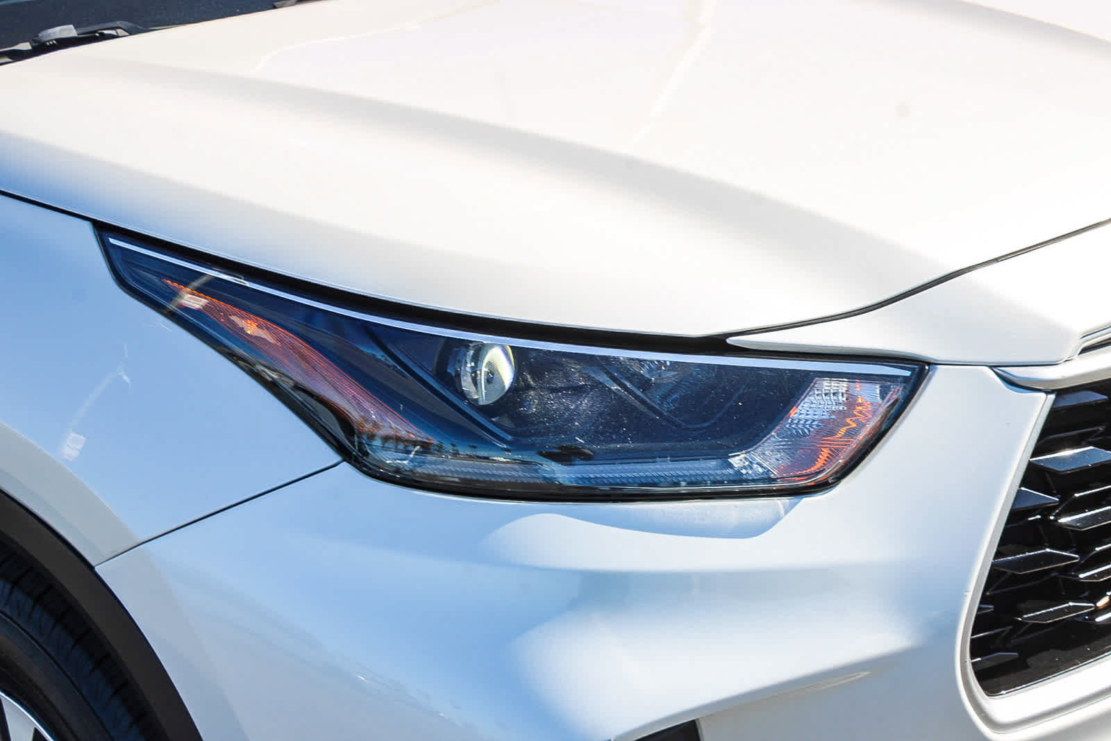 Used 2021 Toyota Highlander XLE AWD/4WD image 4