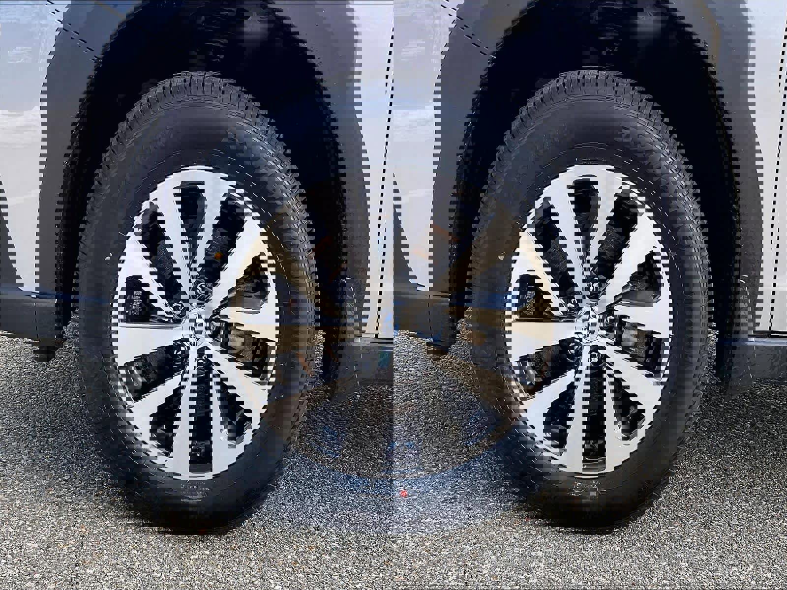 Used 2024 Subaru Outback Premium image 7