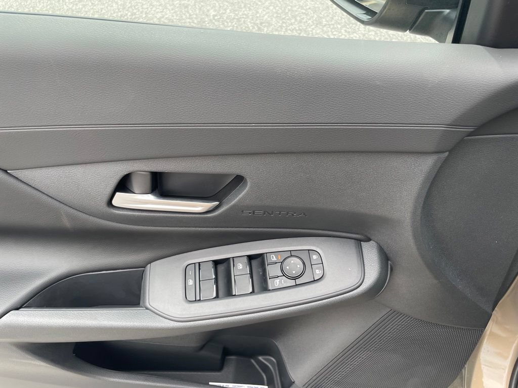 New 2026 Nissan Sentra SV w/ SV Convenience Package FWD image 7