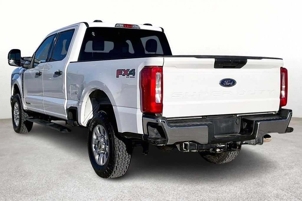 Used 2024 Ford F250 XLT w/ FX4 Off-Road Package image 16