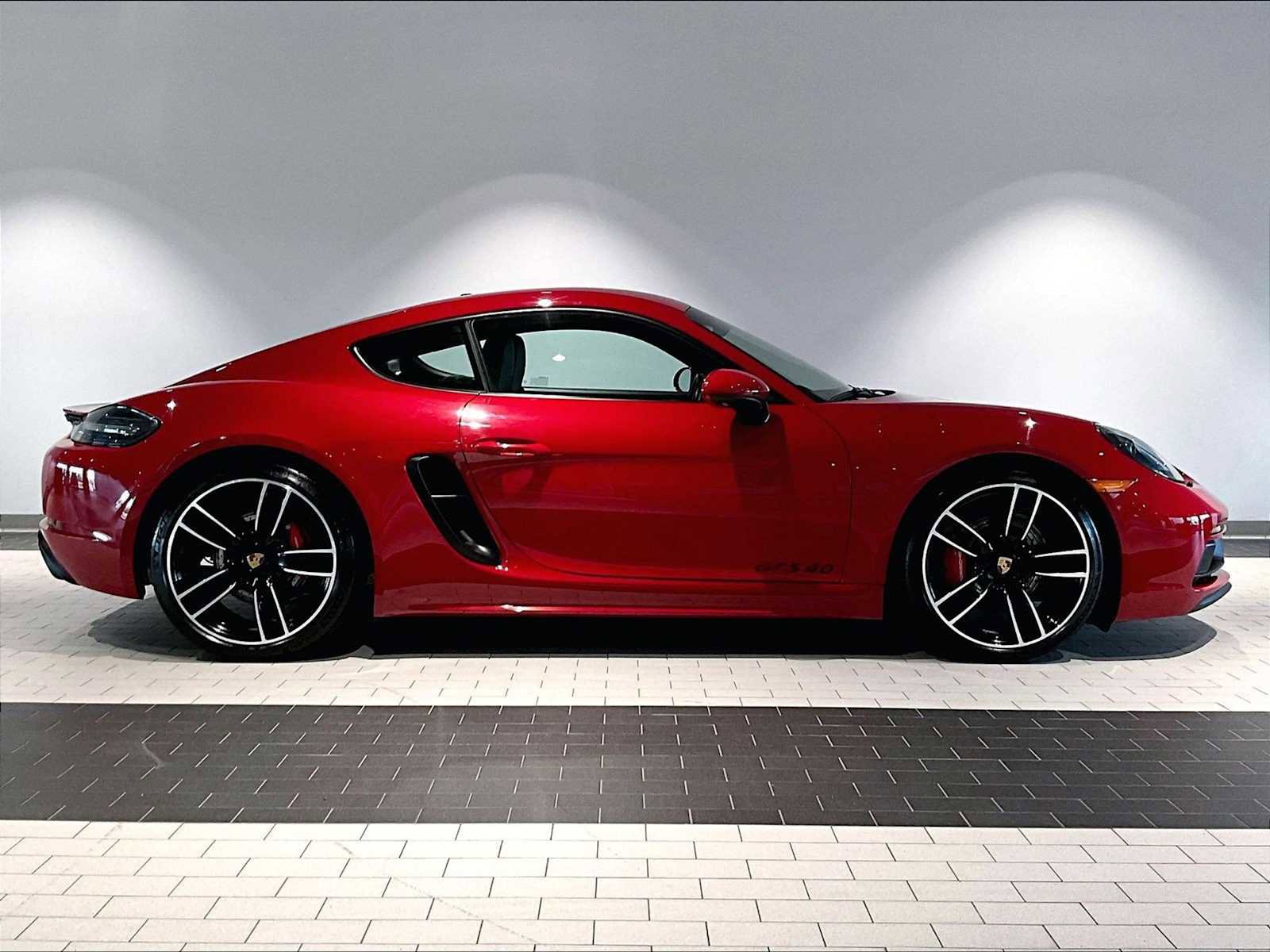 Used 2024 Porsche 718 Cayman GT4 image 11