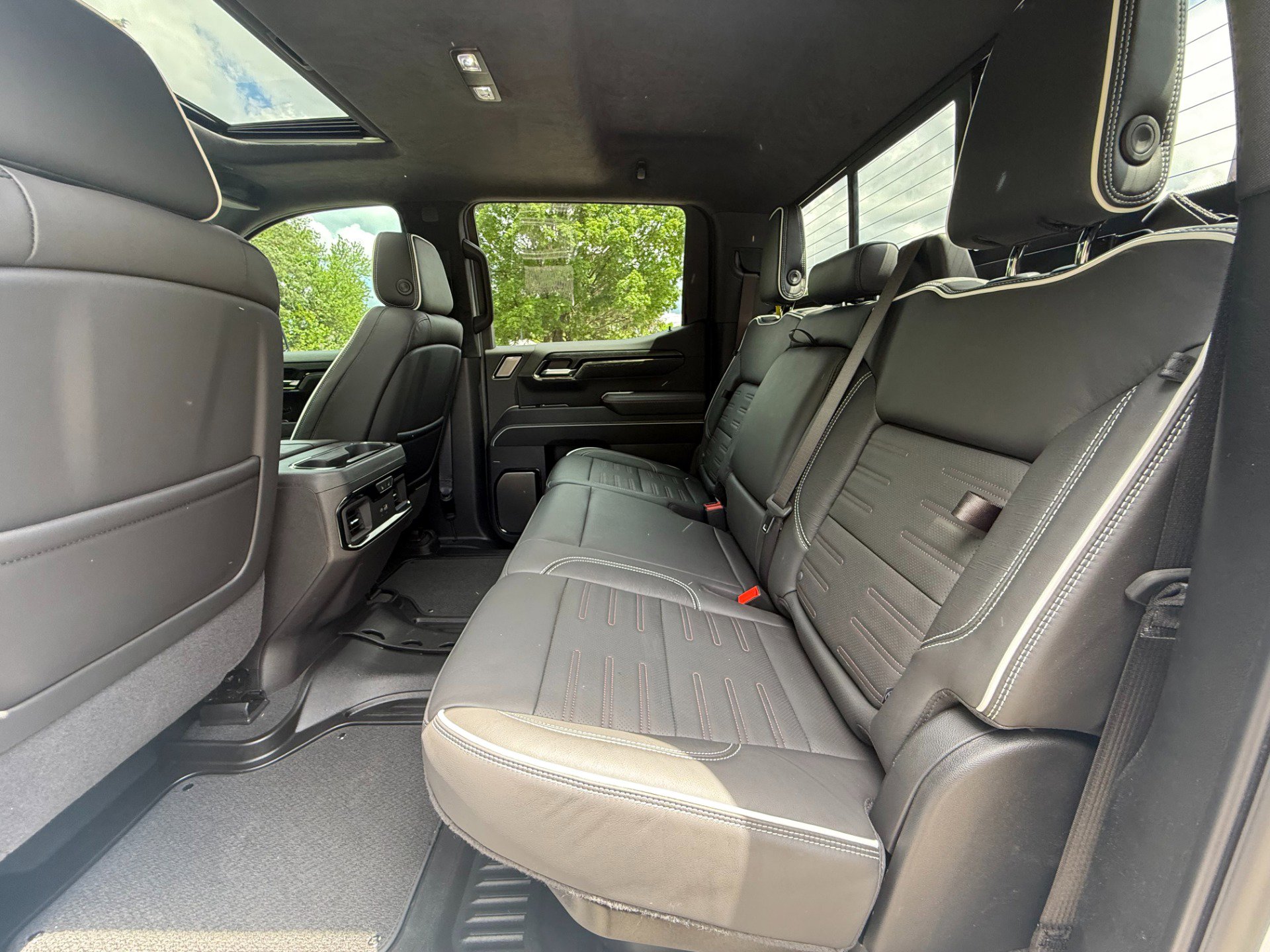 Used 2024 GMC Sierra 1500 AT4X image 48