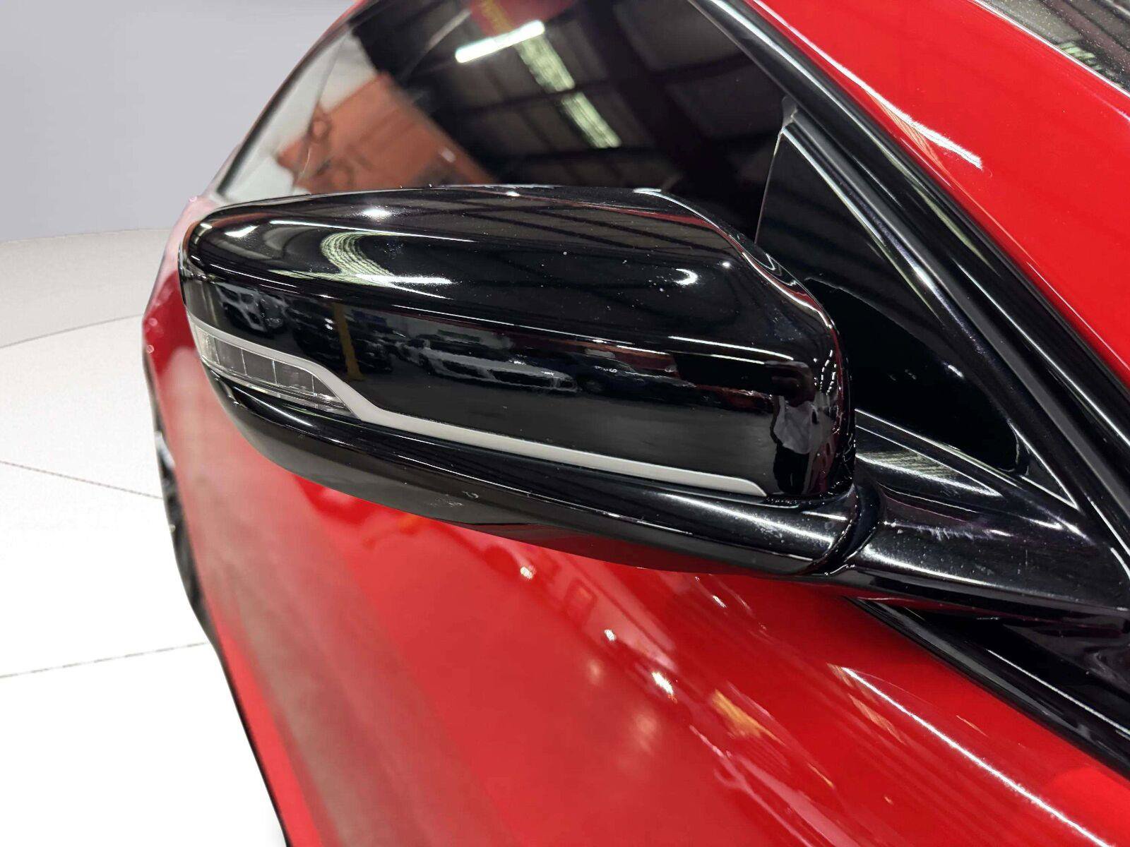 Used 2019 Cadillac ATS V w/ Luxury Package RWD image 15