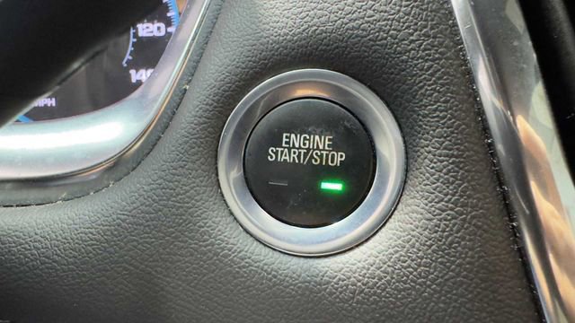 Used 2023 Chevrolet Traverse LT FWD image 26