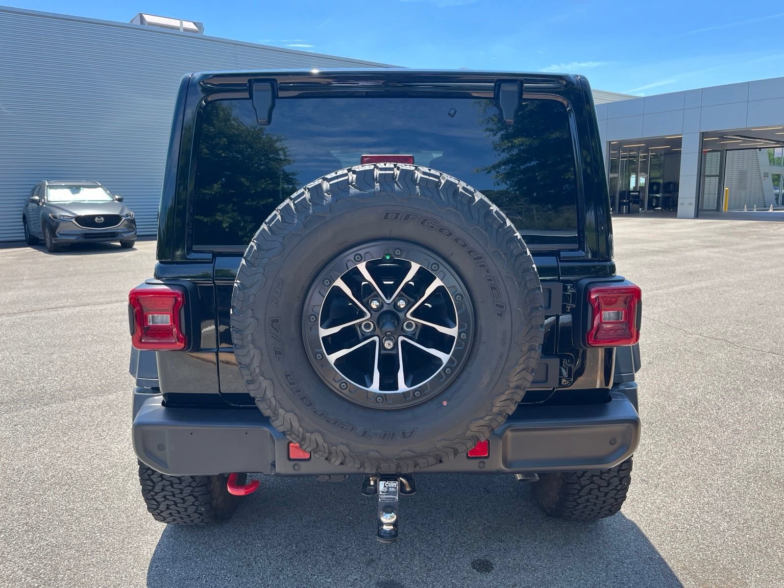 Used 2024 Jeep Wrangler Unlimited Rubicon w/ XTREMEE 35" Tire Package AWD/4WD image 7