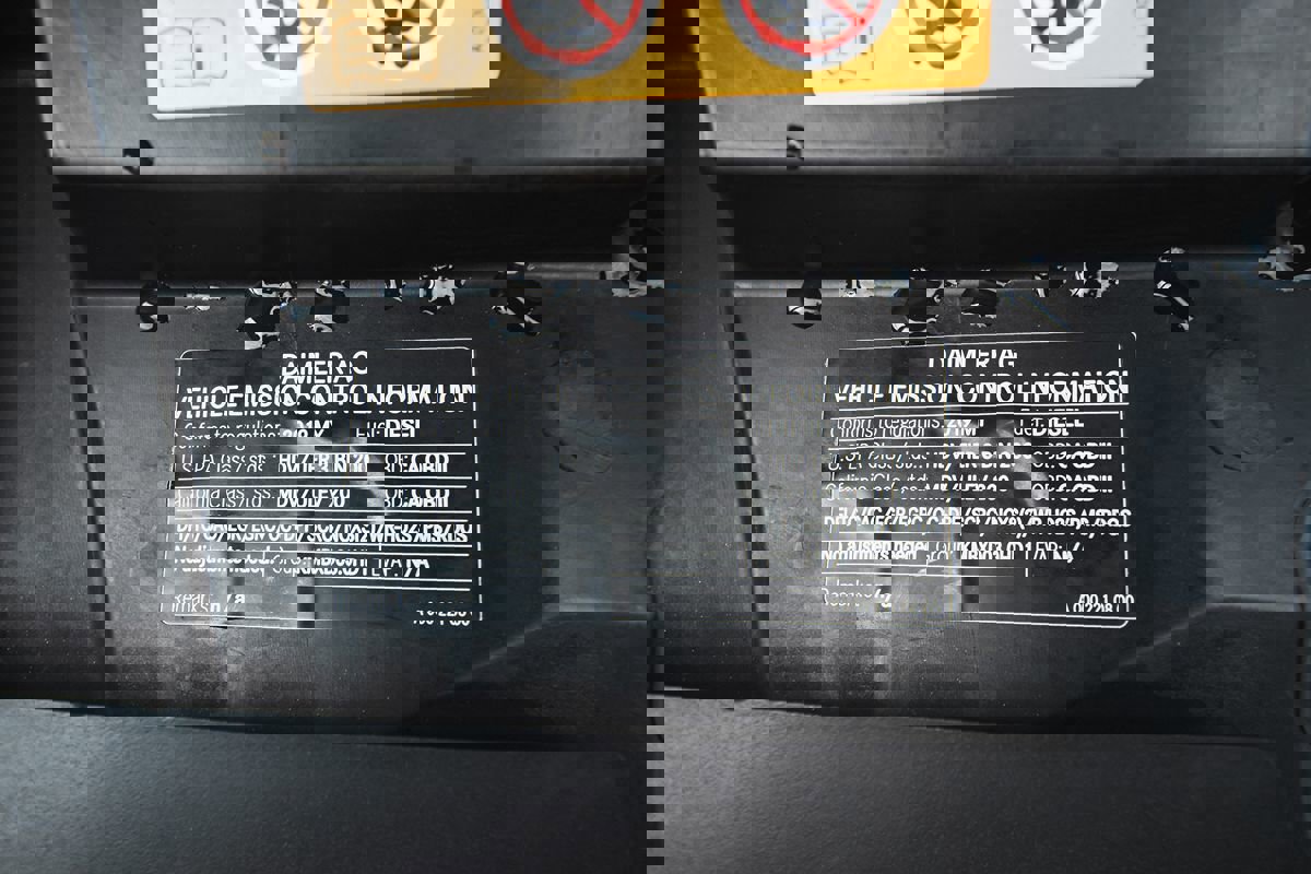 Used 2019 Mercedes-Benz Sprinter 144 image 20