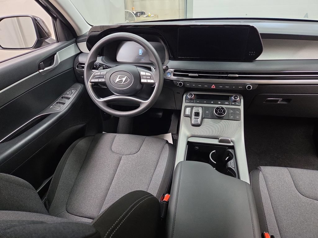 Used 2025 Hyundai Palisade SE AWD/4WD image 13