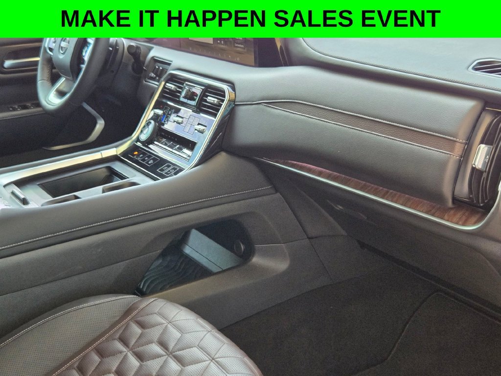Used 2025 Nissan Armada Platinum Reserve AWD/4WD image 31