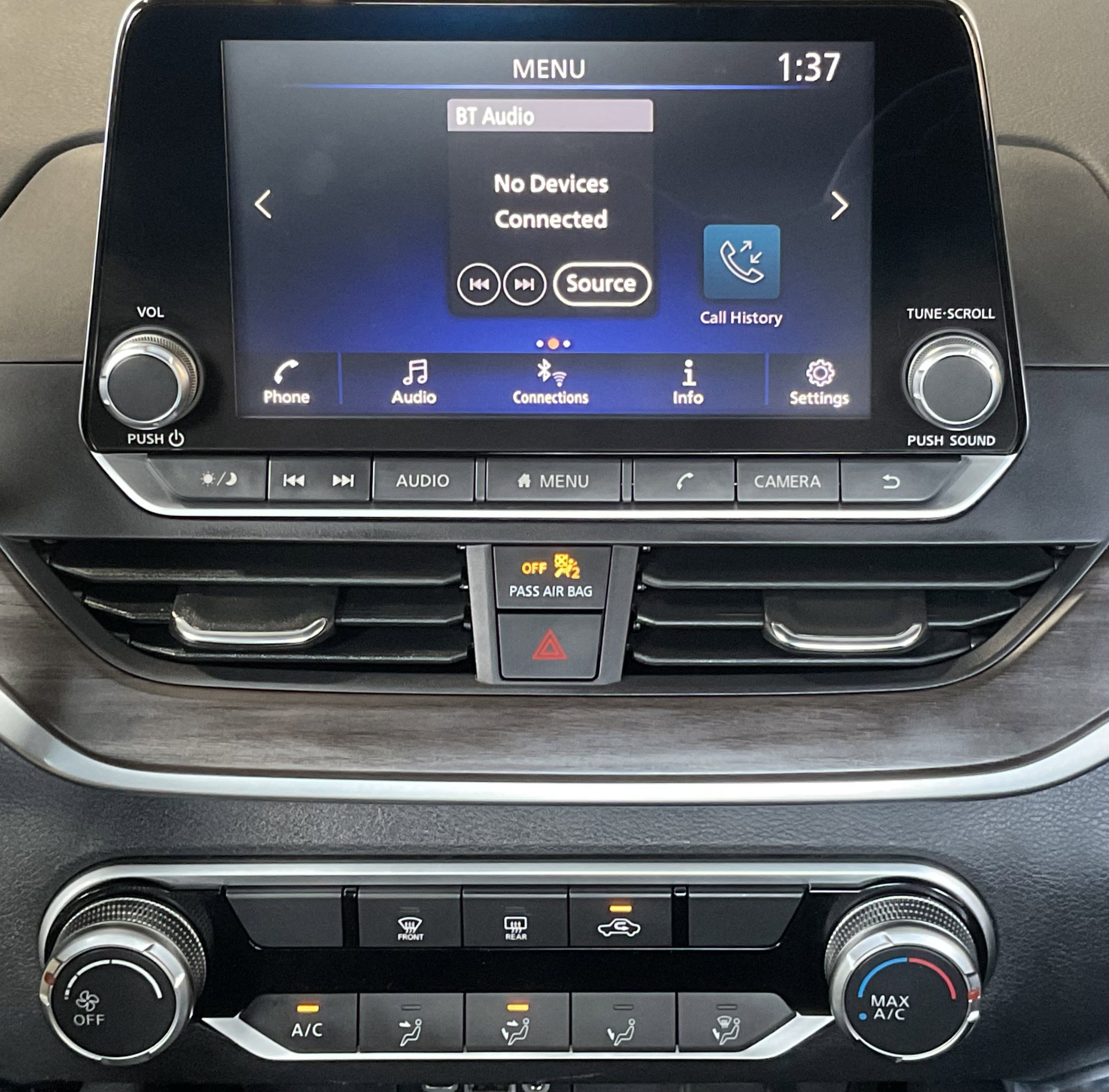 Used 2024 Nissan Altima 2.5 SV image 16