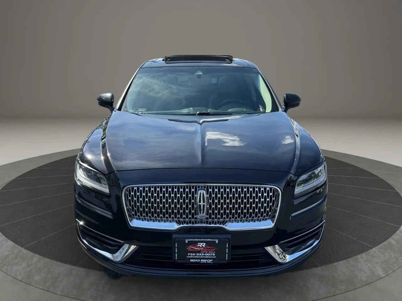Used 2019 Lincoln Nautilus Select image 4