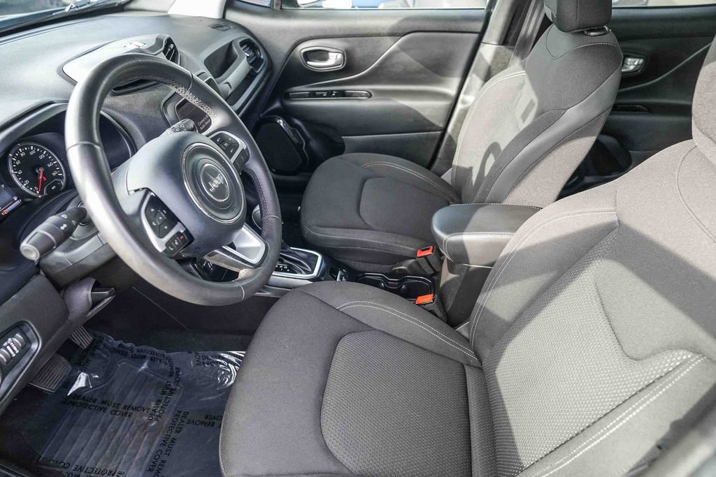 Used 2023 Jeep Renegade Altitude image 20